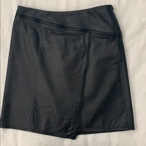 Worth black leather skirt, size 6